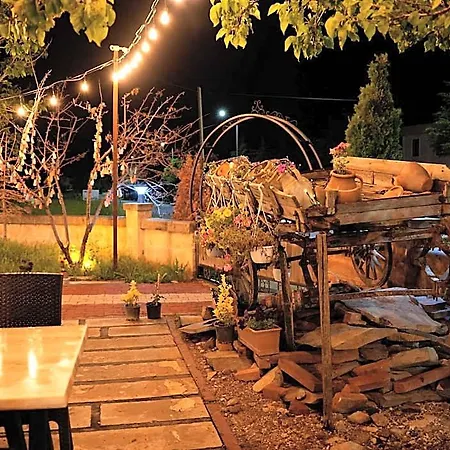 Отель Cappadocia Panda Garden House Невшехир