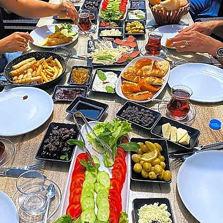 Cappadocia Panda Garden House Отель Невшехир