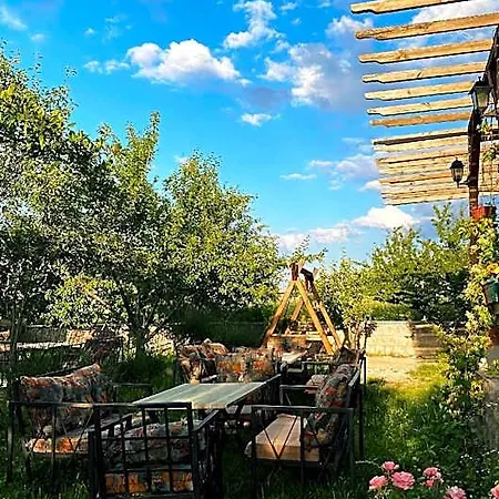 Cappadocia Panda Garden House 3* Невшехир
